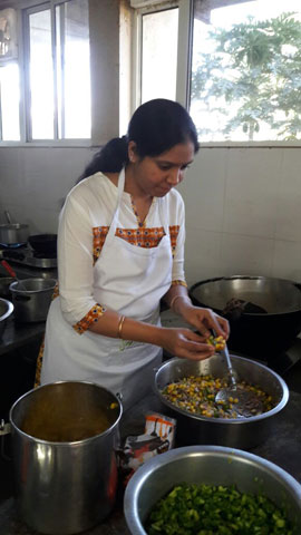 Smt. Gowra Rekha, Smt. Gowra Kranti, Smt. Gowra Manjeera and Smt. Sridevi Bhagawati prepared mouth watering dishes Dabeli; Canapes; Ragi Soup and Carrot Halwa at SMILES and served residents and staff.