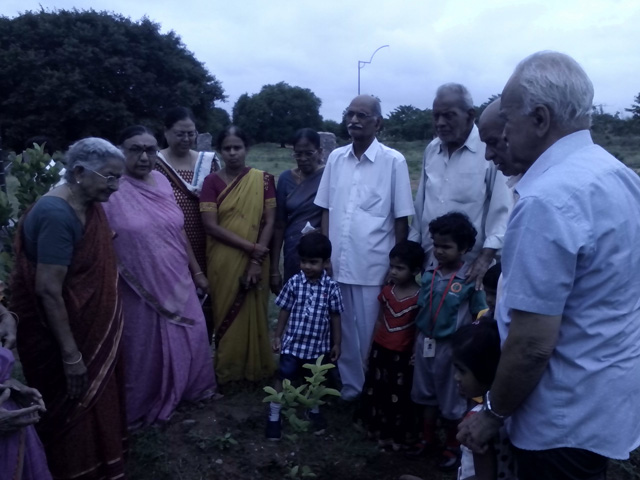 Students Of Geetanjali High School Visit To Smiles