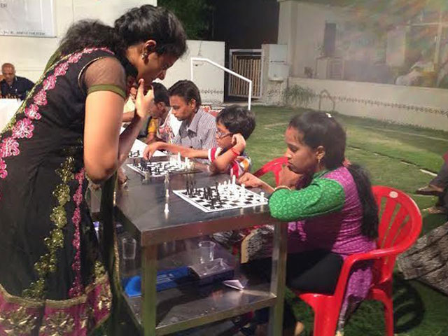 CHESS SIMUL with Ms. Harika Dronavalli,
Arjun Awardee and Grandmaster organized at SMILES 