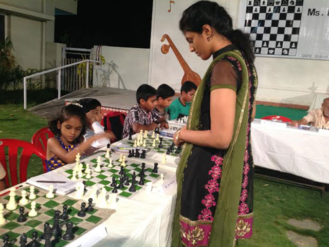 CHESS SIMUL with Ms. Harika Dronavalli,
Arjun Awardee and Grandmaster organized at SMILES 