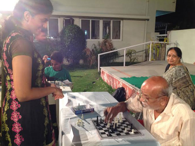 CHESS SIMUL with Ms. Harika Dronavalli,
Arjun Awardee and Grandmaster organized at SMILES 