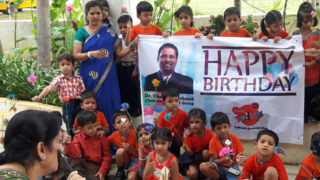 Birthday Celebrations of Dr. Chenraj Roychand - Chairman, The
Jain Group of Industries. Conducted by SMILES along with Jain Toddlers,
Tadbund Branch, Secunderabad.