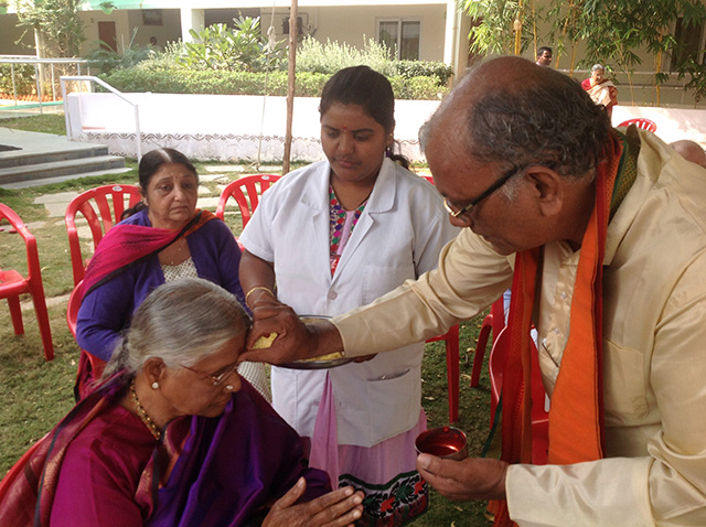 Makara Sankraman Soura Homam by Pandit Suresh Chandra on the eve of Makara Sankranti at SMILES