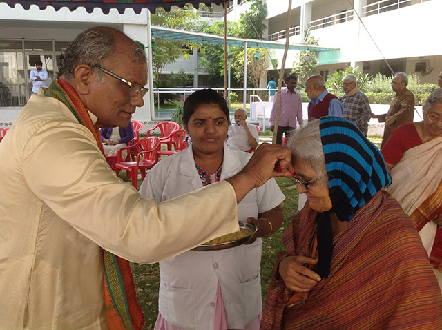 Makara Sankraman Soura Homam by Pandit Suresh Chandra on the eve of Makara Sankranti at SMILES