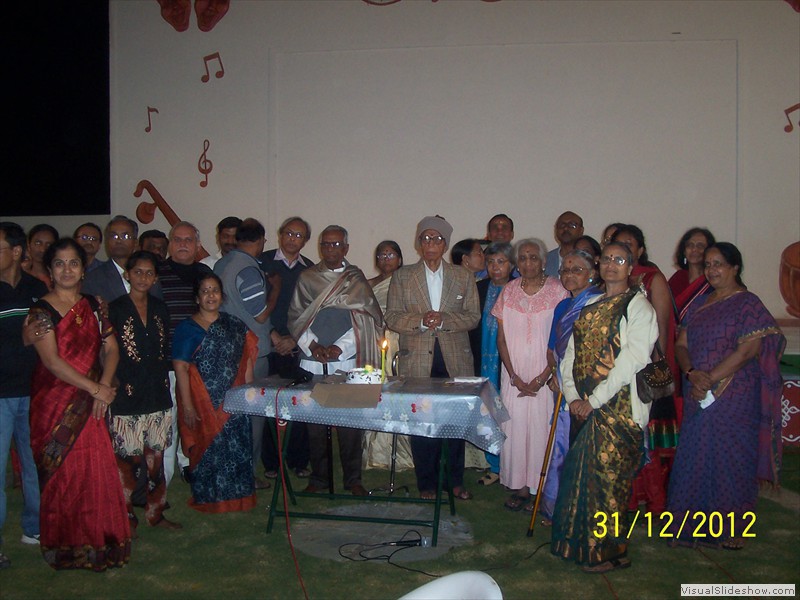 Cake cutting at smiles old age home in hyderabad (1)