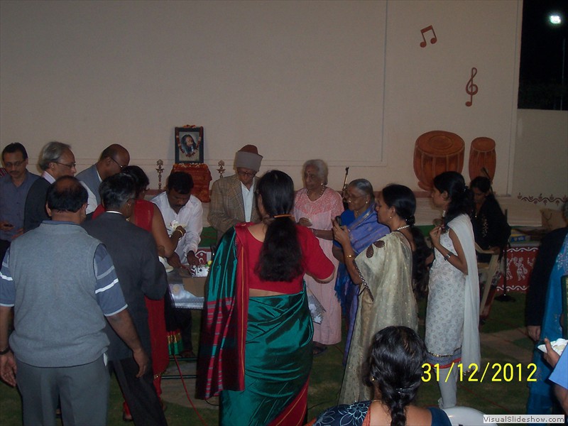 Cake cutting at smiles old age home in hyderabad (6)