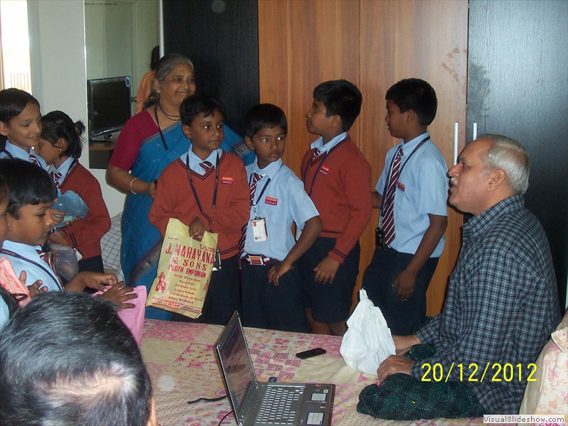 School children at Smiles-old age home in hyderabad (5)